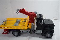 Large Battat, Hard Plastic Tow Truck W/ Lights &