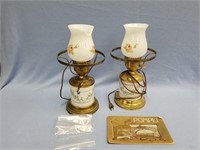 Lot of 3: 2 vintage table top lamps and small book