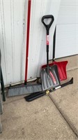 Push broom Snowbrush snow shovels lot of four