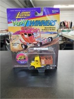 Johnny Lightning wacky winners wagon