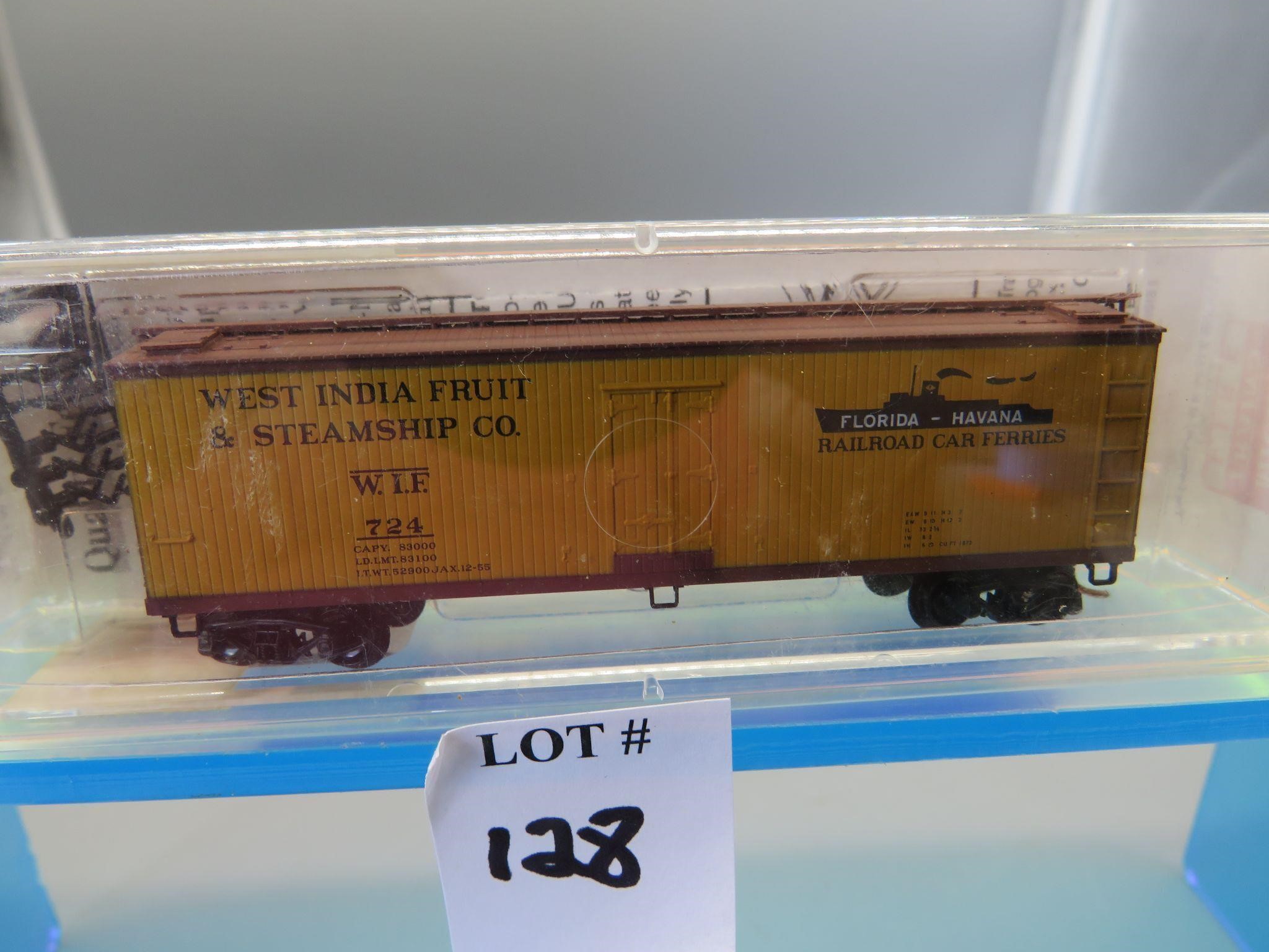 N Micro Trains Reefer West India Fruit & Steamship