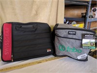IGLOO Cooler bag fits 24 cans maximum- and Swiss