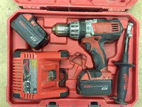 Milwaukee cordless dill, 2 batteries, charges