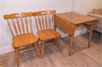 Drop Leaf Kichen Table & 2 Oak Chairs
