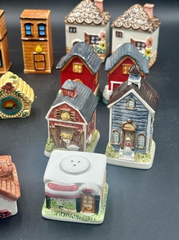 Farm/City Buildings Collectible Salt & Pepper