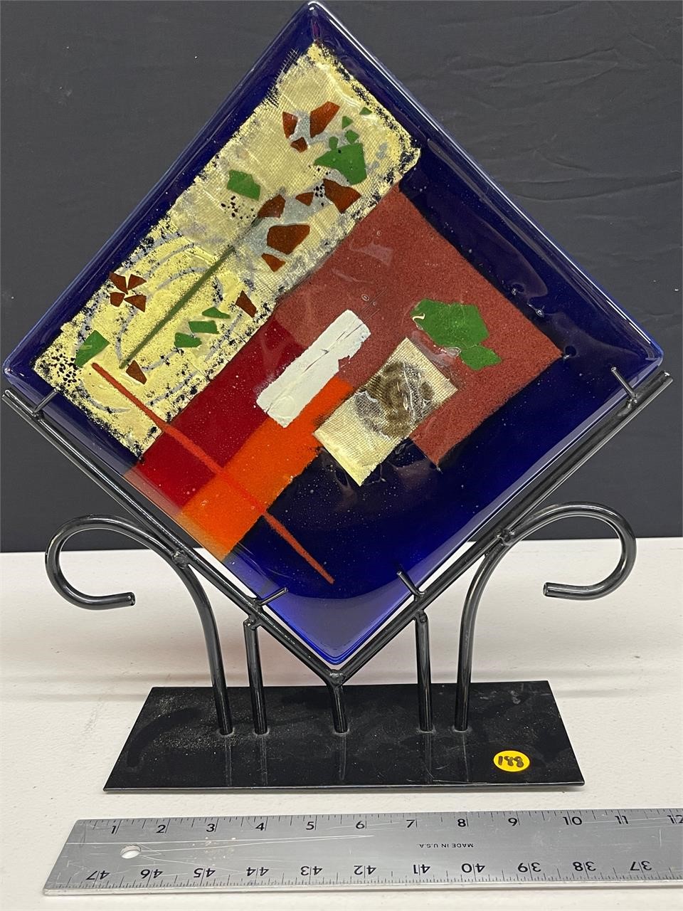 10 SQ IN ART BLOWN GLASS PLATTER ON STAND