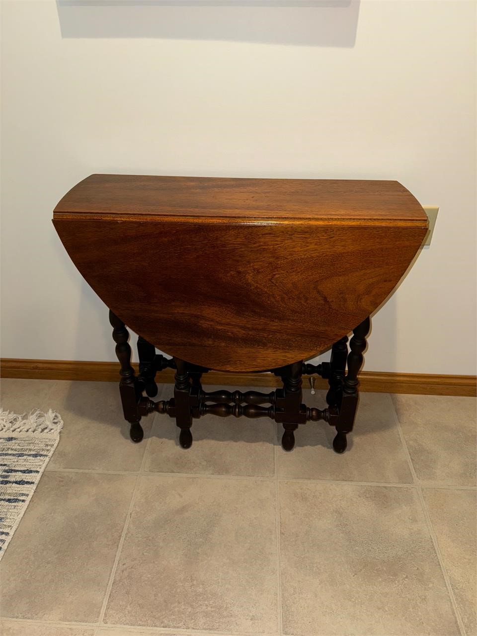 Drop Leaf Extending Oak Table