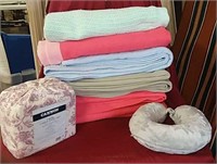 6 winter blankets, NEW twin 3pc sheet set, and