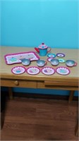 Child's tin tea set