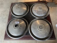 (4) Ford Motor Company Hubcaps