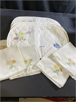 Embroidered Placemats and Napkins