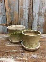 Set of 2 Antiqued Flower Pots