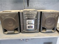 JVC Stereo Radio/Speakers with Remote Control