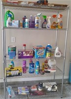 T - MIXED LOT OF CLEANING SUPPLIES