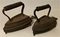 Vtg. Sad Irons with Trivets, 8in 
(Bidding 1x