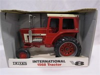 1994 Ertl International Farmall 1568 Tractor,