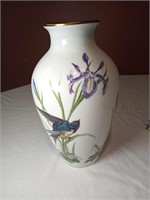 11.5" Franklin Porcelain"The Meadowland Bird Vase"