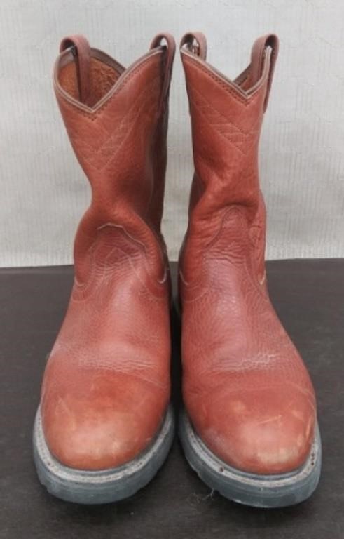 Pair Ariat Men's Boots - size 10 1/2 EE