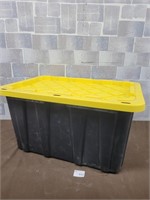 Storage bin with lid. Good clean condition 102L