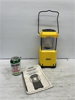 Coleman 8D pack away battery lantern not tested