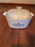 Corningware 3quart dish w lid