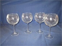 wine glasses .