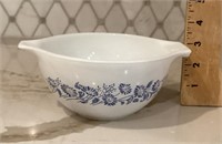 Pyrex Colonial Mist mixing bowl