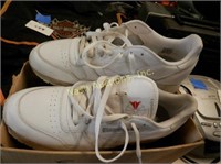 Reebok tennis shoes-size 11