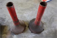2 OLD STYLE AXLE STANDS