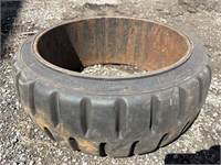 Forklift tire: 559 x 203/229 x 406