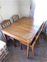 DINING ROOM TABLE W/ 4 CHAIRS & LEAF