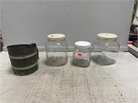 Vtg Sift-Chine Sifter and (3) Jars w/Lids