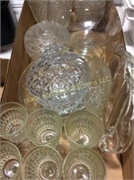 Lot: 2 boxes crystal glassware