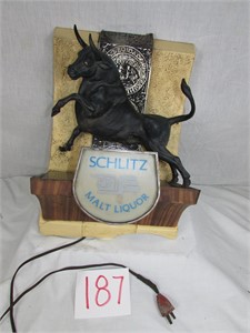 Vintage Schlitz Malt Liquor Bull Lighted Sign