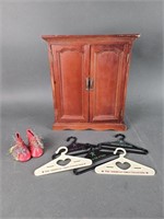 Doll Closet w American Girl Hangers and Shoes