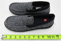 New Men's Slippers SZ 11-12 Retail $38.00