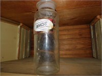 Early Pharmacy bottle Macis