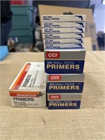 Small pistol primers