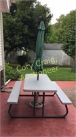Lifetime Picnic Table with Umbrella Stand &
