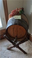 Wine Barrell + stand