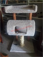 Gently Used Cat Tree (connex 1)