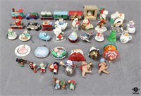 Hallmark Miniature Ornaments / 40 pc