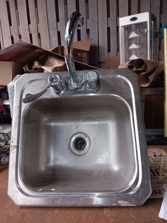 Stainless Steel Hand Sink w Faucet & Drain