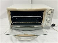 Oster Toaster Oven (Turns On)