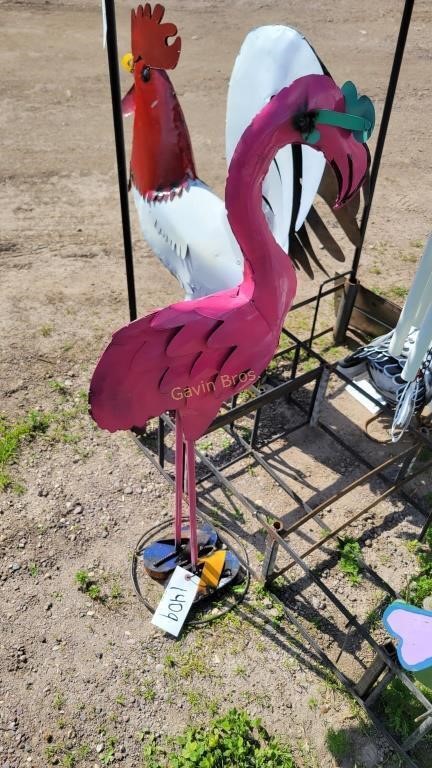 Metal Pink Flamingo Figure