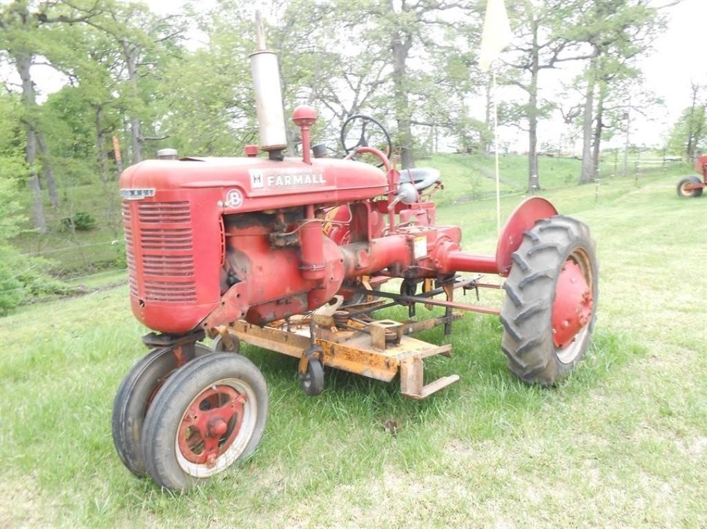 McCormick Farmall B Cultivision SN#733I w/mower