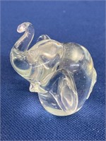 Glass sitting elephant paperweight