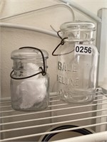 VINTAGE - 2 sizes Ball jars with glass lids.