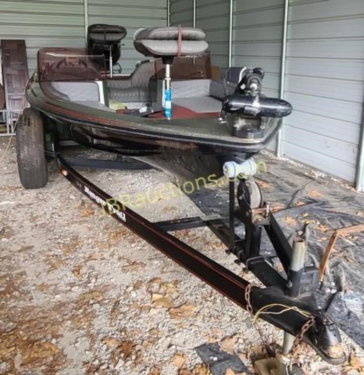 NICE 1990 RANGER 365V BASS BOAT, 150HP