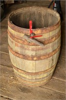 Wooden barrel w/spigot